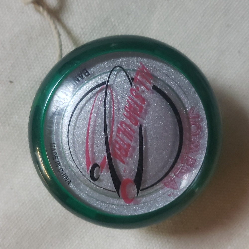 Yo-yo 5 vintage! Yomega X-Brainwing, Superior, Blackbird and Classic - Picture 11 of 11